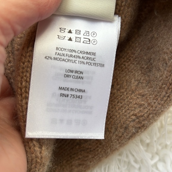 NWOT White Pine Cashmere Faux Fur Beani  Hat Small main image 6